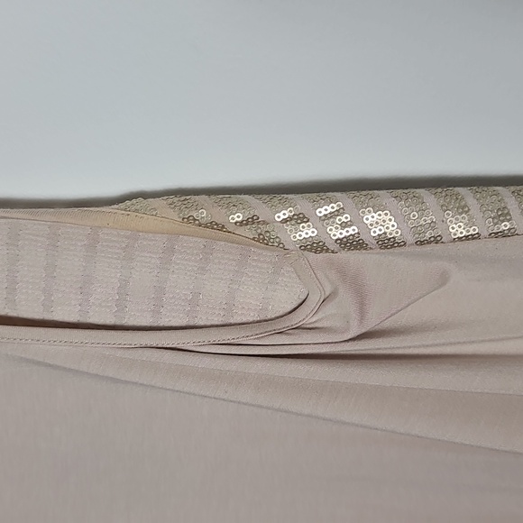 TART NWT Gold Sequin Tank Top With Cream Back Size Large - Picture 13 of 16